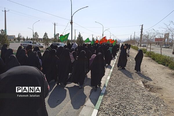 شادپیمایی دختران فاطمی قم به مقصد مسجد مقدس جمکران