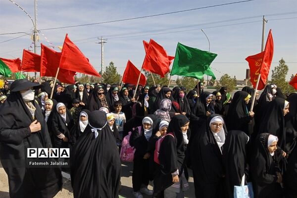 شادپیمایی دختران فاطمی قم به مقصد مسجد مقدس جمکران