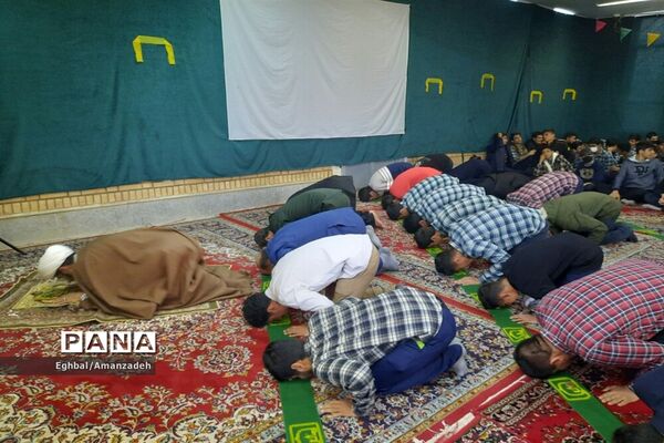 کاشت بذر مهر در عید مهر و همدلی