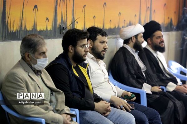 جشن ولادت امام زمان (عج) در دبیرستان فرهنگ مکتبی منطقه ۱۴