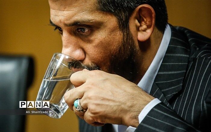 دبیر: اگر به کشتی‌گیری اجحاف شده، اعتراض کند