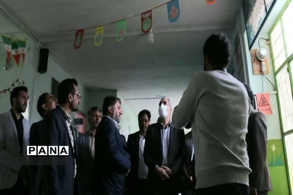 بازدید وزیر آموزش و پرورش از مدارس بافت قدیم ابرکوه