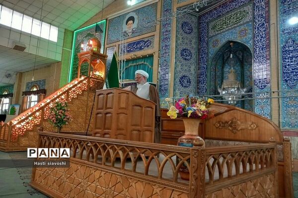 حضور مردم ولایتمدار پاکدشت در نماز‌جمعه