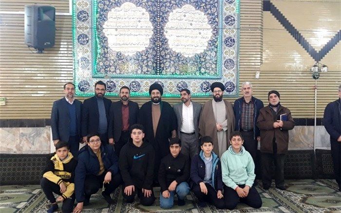 حضور فعال دانش‌آموزان دبیرستان امام علی(ع) ٢ در نماز جمعه رودهن