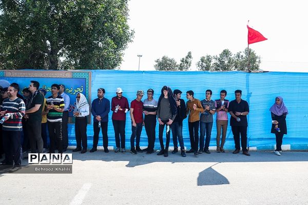 بازدید دانش‌آموزان سمپاد از مراکز مهم نظامی، دفاعی و پالایشگاه ستاره خلیج‌فارس استان هرمزگان