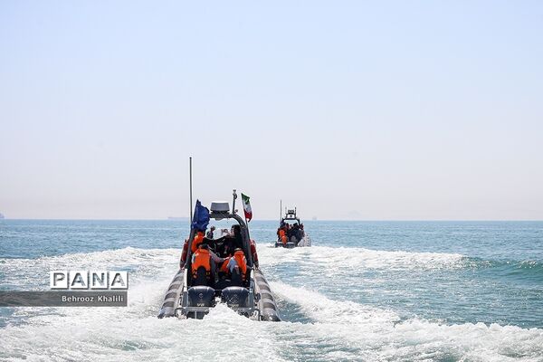 بازدید دانش‌آموزان سمپاد از مراکز مهم نظامی، دفاعی و پالایشگاه ستاره خلیج‌فارس استان هرمزگان