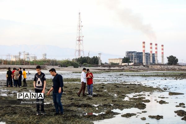 بازدید دانش‌آموزان سمپاد از مراکز مهم نظامی، دفاعی و پالایشگاه ستاره خلیج‌فارس استان هرمزگان