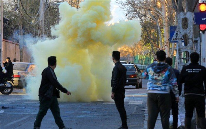 شهروندان از خرید مواد محترقه دست ساز پرهیز کنند