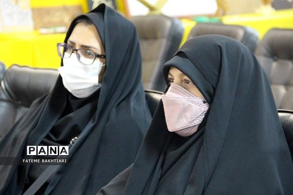 تقدیر از رابطان پژوهشسرای دخترانه رازی ناحیه یک شهرری