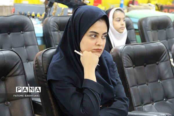 تقدیر از رابطان پژوهشسرای دخترانه رازی ناحیه یک شهرری