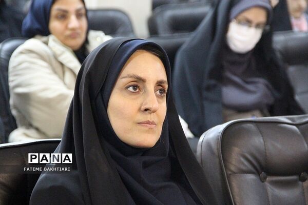تقدیر از رابطان پژوهشسرای دخترانه رازی ناحیه یک شهرری