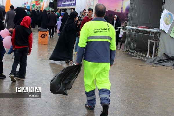 جشن نیمه شعبان در مسجد جمکران