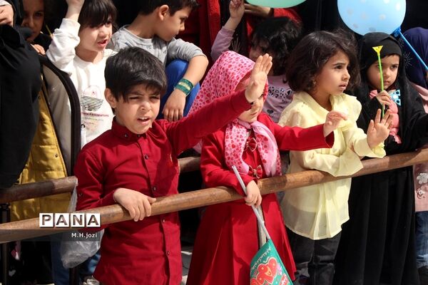 همایش کالسکه سواران نسل ظهور در مسیر مسجد جمکران