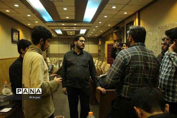 فعالیت کمیته دانش‌آموزی ستاد مردمی تکریم زائران امام عصر(عج)