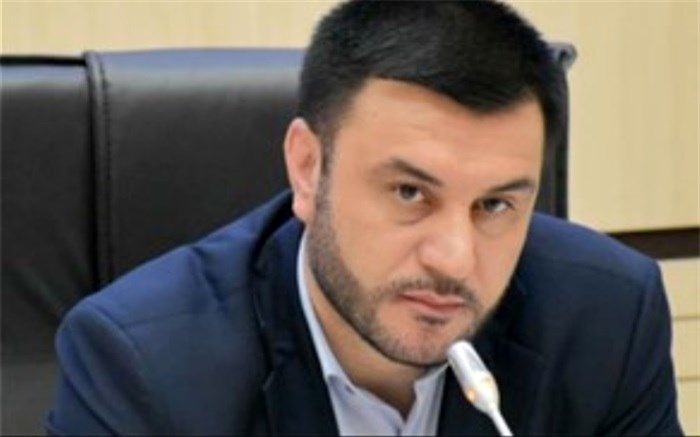 خبرنگار می‌تواند با یک تیتر تاریخ‌ساز شود