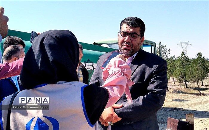 گرامیداشت یاد شهدای بهارستان در افتتاحیه پارک جنگلی شهر صالحیه