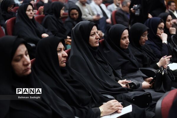 گردهمایی مدیران مدارس نمونه دولتی دوره اول متوسطه