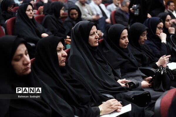 گردهمایی مدیران مدارس نمونه دولتی دوره اول متوسطه