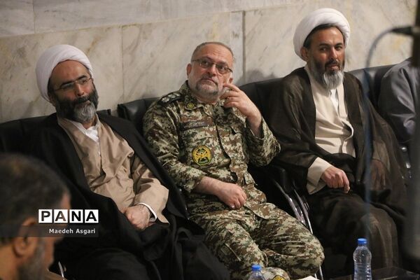 گرامیداشت یاد و خاطره شهدای دانش‌آموز و فرهنگی قم