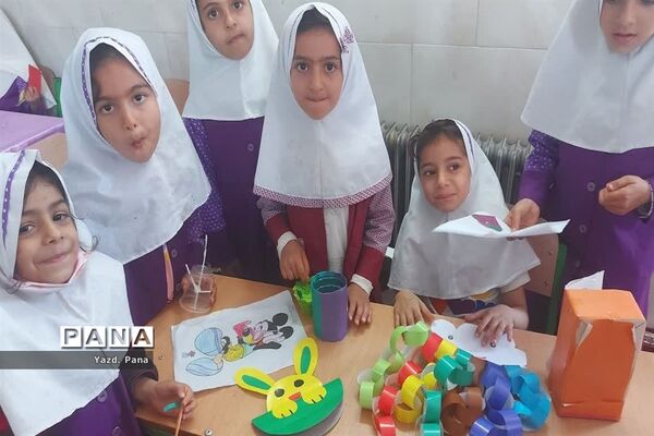 اردوی درون مدرسه‌ای و استقبال از عید نوروز دبستان حضرت رقیه(س) یزد