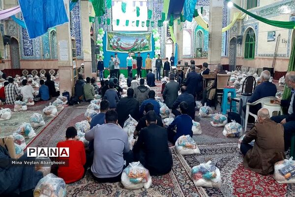 تهیه و توزیع شش صد بسته کمک معیشتی در پایگاه مقاومت بسیج المهدی (عج) شهرستان پیشوا