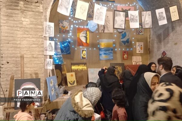 غرفه آثار هنری هنرستان فدک در جشنواره بومی محلی اقوام ایرانی فشافویه