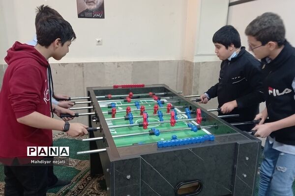 شور و نشاط ورزشی روزهای آخرسال ۱۴۰۱ در دبیرستان‌امام علی(ع)‌۲ رودهن