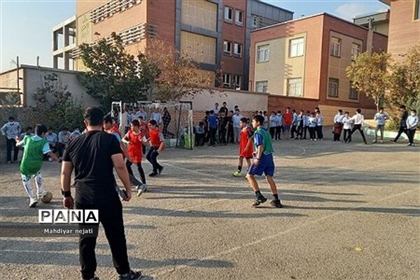 شور و نشاط ورزشی روزهای آخرسال ۱۴۰۱ در دبیرستان‌امام علی(ع)‌۲ رودهن