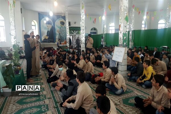 برگزاری آیین نمادین جشن تکلیف دانش‌آموزان پسر شهرستان فیروزکوه