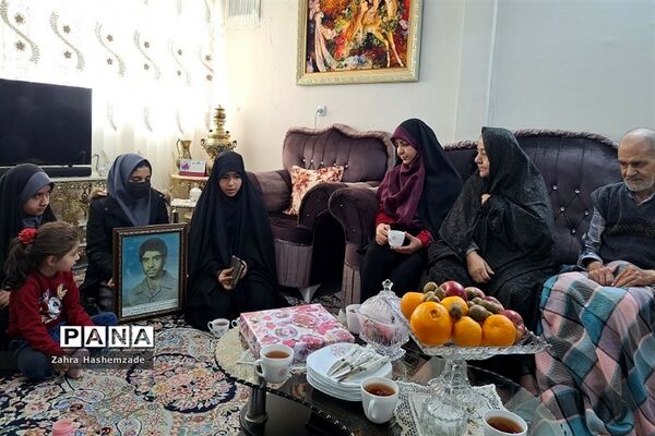 دیدار با خانواده شهدا به‌مناسبت گرامیداشت روز شهدا در شهرری
