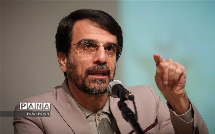 مدرسه صالح باید زمینه کنشگری برای تمام گروه‌ها و فعالان را فراهم آورد
