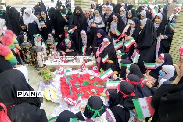 تجدید بیعت دانش آموزان منطقه ۵ با  شهید گمنام