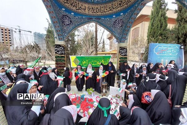 تجدید بیعت دانش آموزان منطقه ۵ با  شهید گمنام