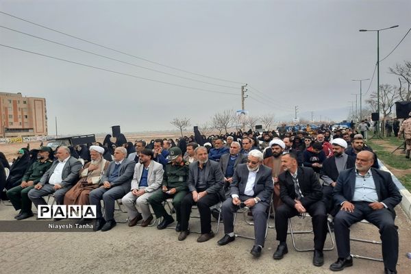 اهدای 500 سری جهزیه به زوجین در پاکدشت