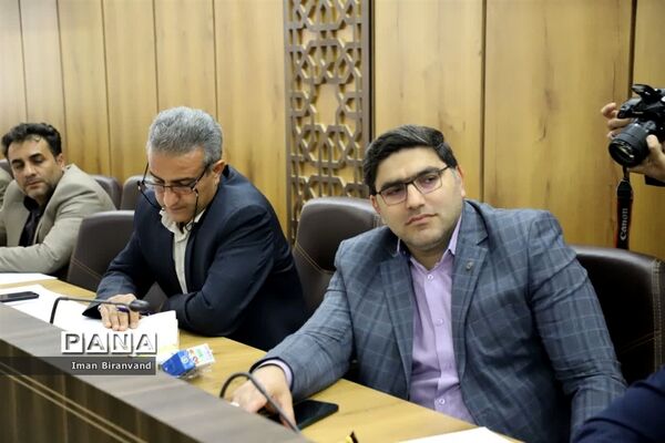 جلسه شورای پشتیبانی سوادآموزی استان لرستان