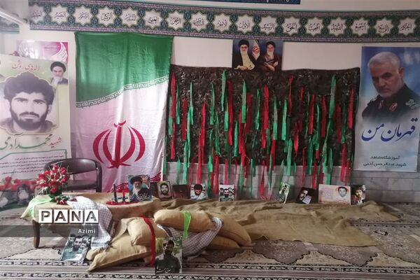 گرامیداشت روز شهدا در مدرسه شاهد عبدالرحمن آدمی در ابرکوه