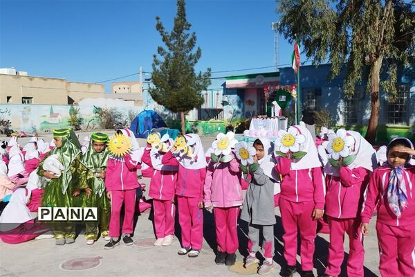 برگزاری اعیاد شعبانیه در دبستان فاطمیه شهرستان خاتم