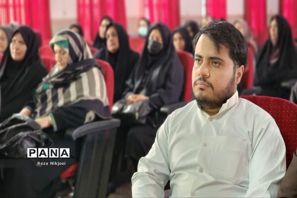 نشست توجیهی چهارشنبه سوری بی خطر ویژه سرایداران مدارس ناحیه یک بهارستان