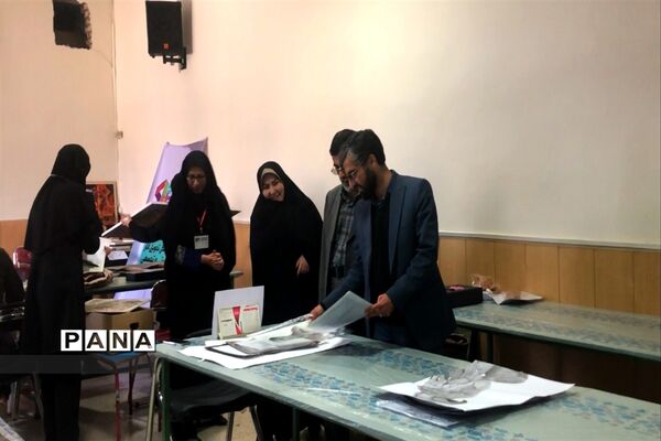 جشنواره فرهنگی هنری امید فردا در کانون ولی عصر ناحیه ۷ مشهد