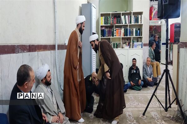 مراسم تجلیل و تقدیر از خانواده شهدا هشت سال دفاع مقدس