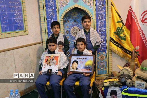 برگزاری مراسم بزرگداشت شهدا درمدرسه شهید قدوسی آموزش و پرورش ناحیه دو شهرری