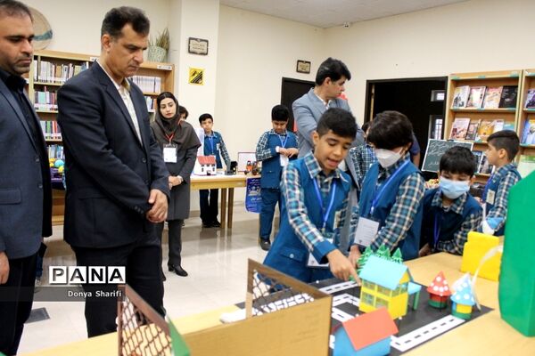 نمایشگاه جابربن حیان دبستان شهید کاوه شهرستان بوشهر