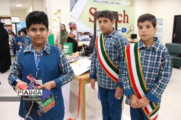 نمایشگاه جابربن حیان دبستان شهید کاوه شهرستان بوشهر
