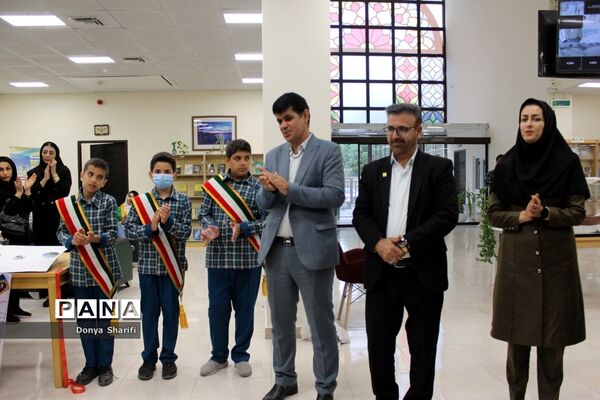 نمایشگاه جابربن حیان دبستان شهید کاوه شهرستان بوشهر