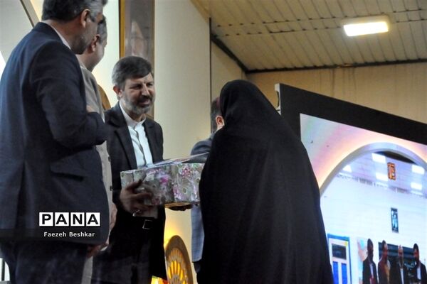 اختتامیه جشنواره ملی لاله‌های روشن در مازندران