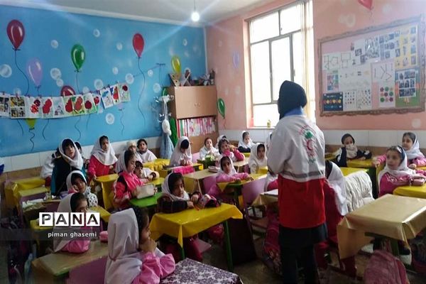 اجرای طرح همتا در مدارس ابتدایی آباده
