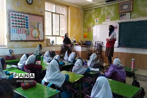 اجرای طرح همتا در مدارس ابتدایی آباده