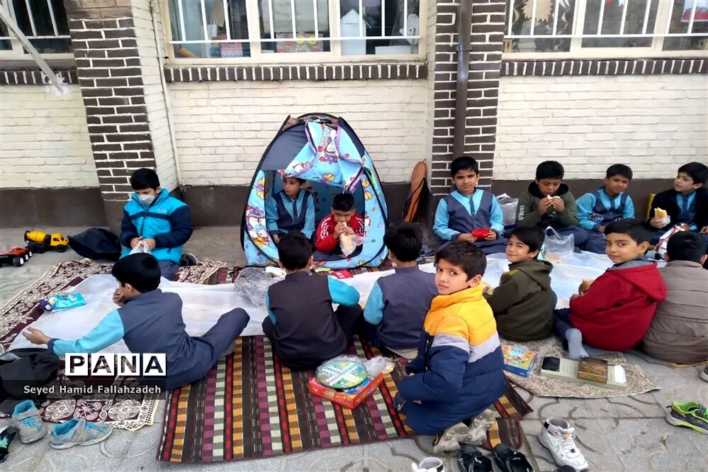 اردوی درون مدرســه‌ای دبستان قاسم ابن الحسن ناحیه یک یزد