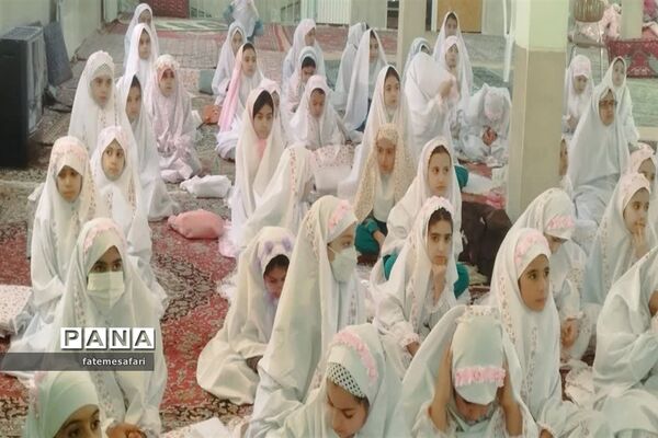 برگزاری مرحله دوم آیین با شکوه جشن فرشته‌ها دانش‌آموزان دختر شهرستان فیروزکوه