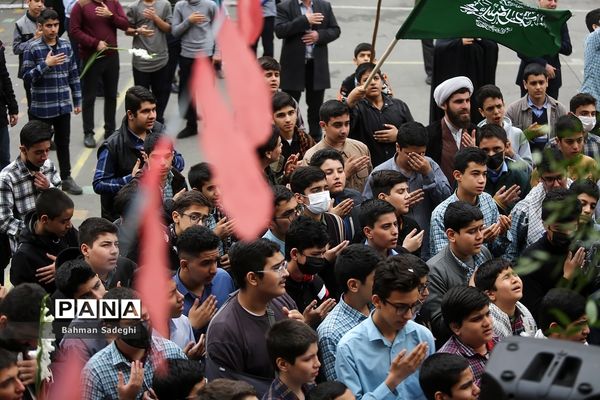 تشییع پیکر شهید گمنام دردبیرستان شاهد ارشاد